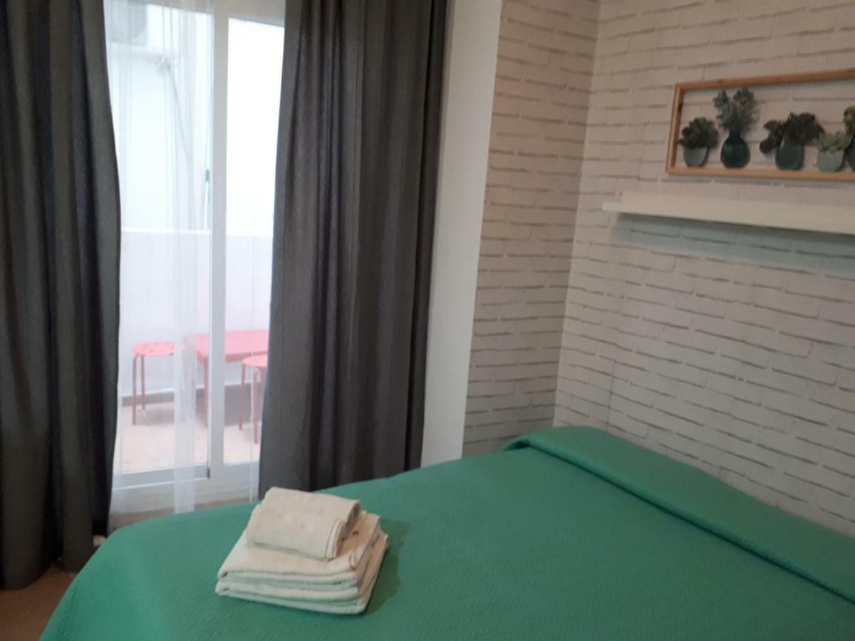Apt En Carreteria En Centro Historico Apartment Malaga Exterior photo
